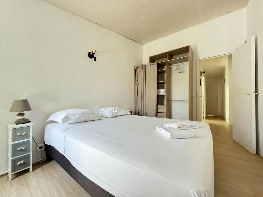 Maison 6 Couchages Avec Grand Jardin Parking Apartment Clermont-Ferrand France