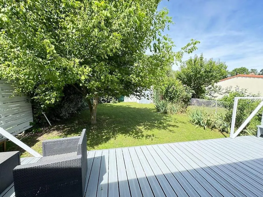 Maison 6 Couchages Avec Grand Jardin Parking Apartment Clermont-Ferrand France